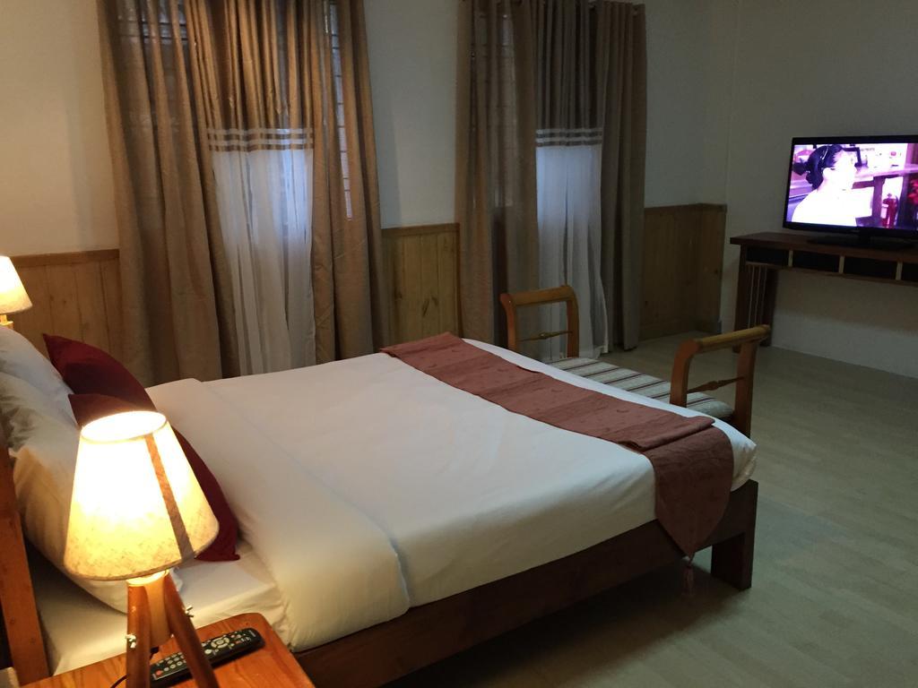 Chateau Beatrice Tagaytay City Quarto foto