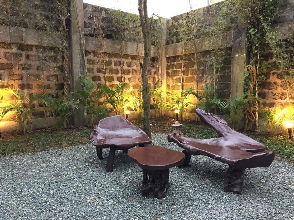 Chateau Beatrice Tagaytay City Exterior foto