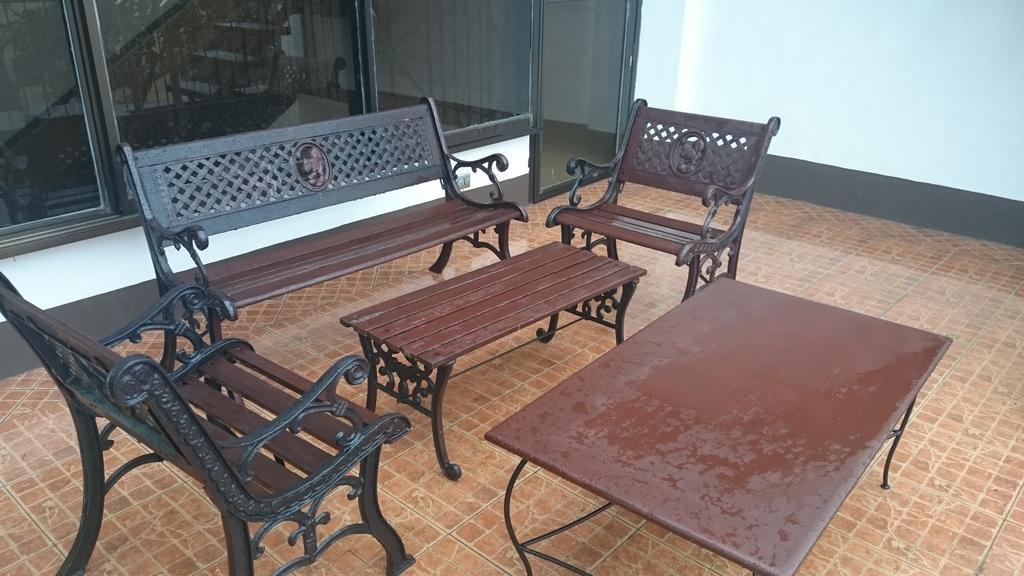 Chateau Beatrice Tagaytay City Exterior foto