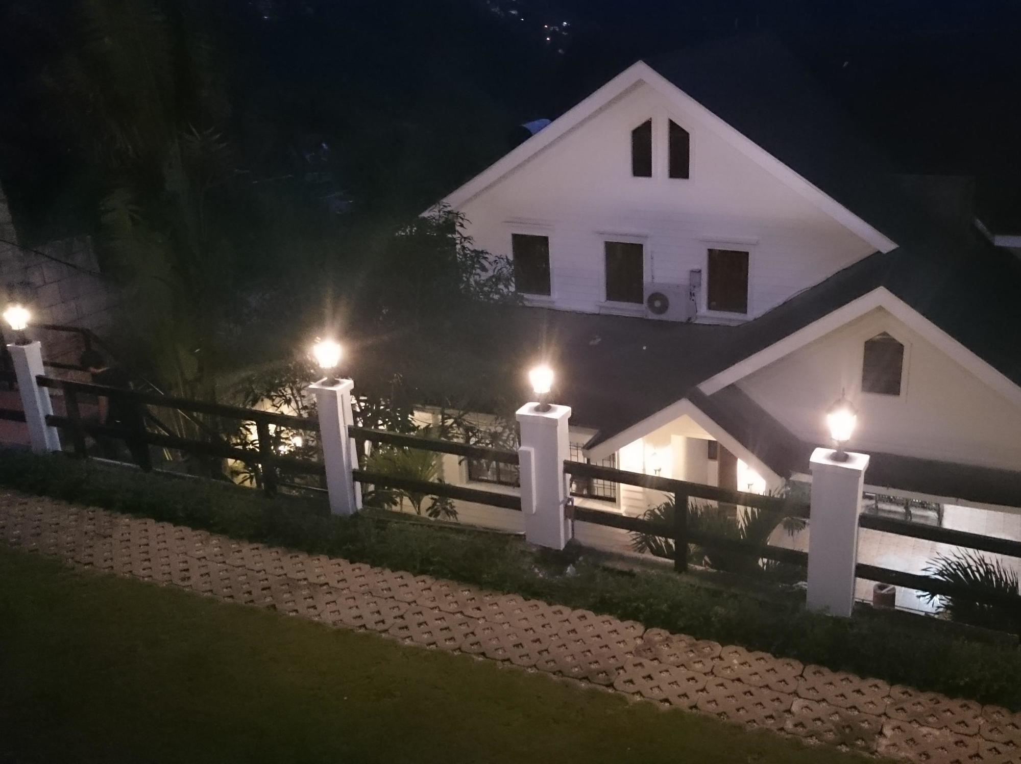 Chateau Beatrice Acomodação com café da manhã Tagaytay City Exterior foto