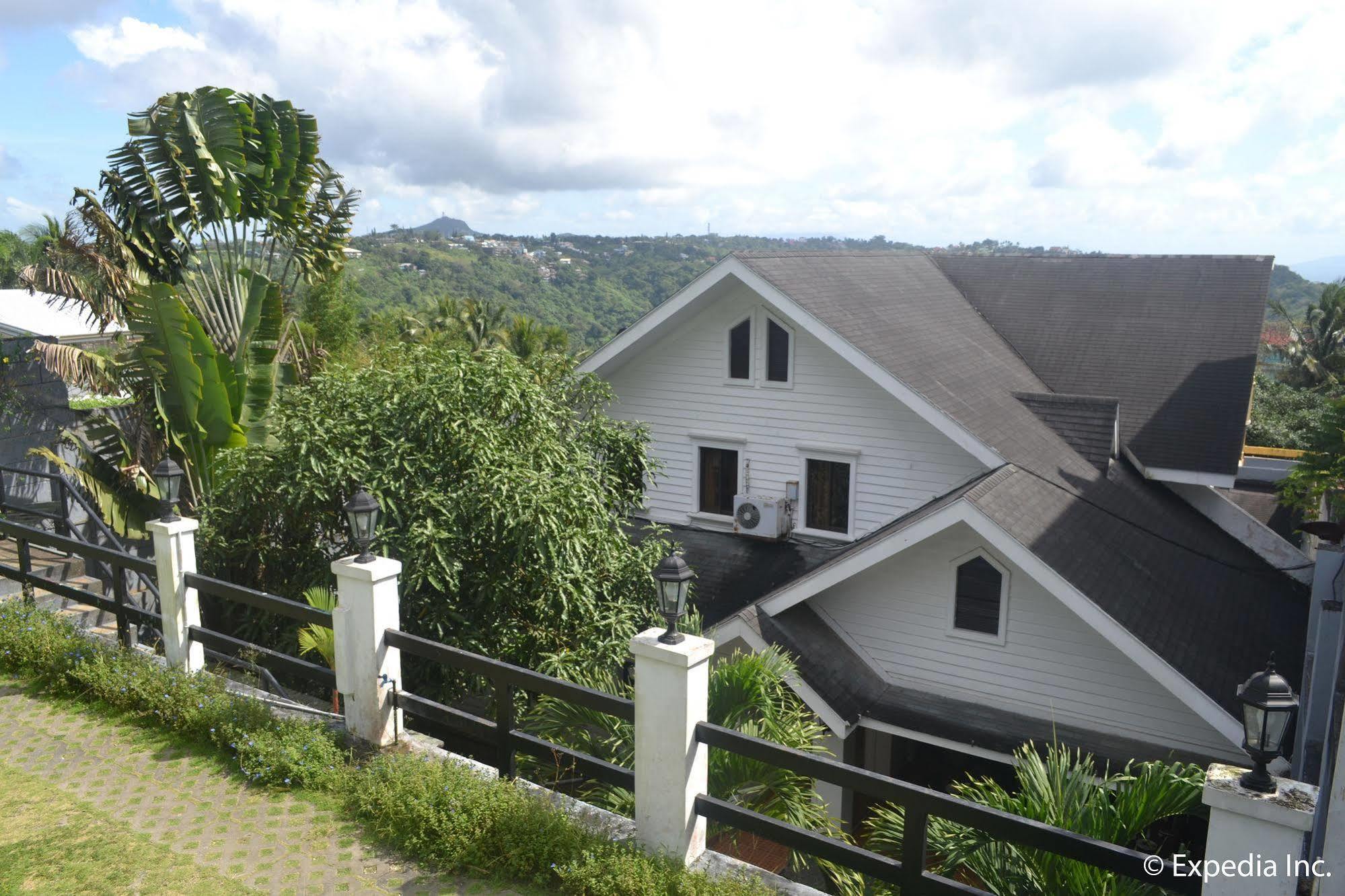 Chateau Beatrice Acomodação com café da manhã Tagaytay City Exterior foto